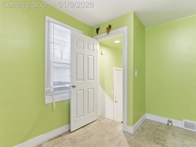 4350 Lotus Drive, Waterford Charter Township, MI 48329