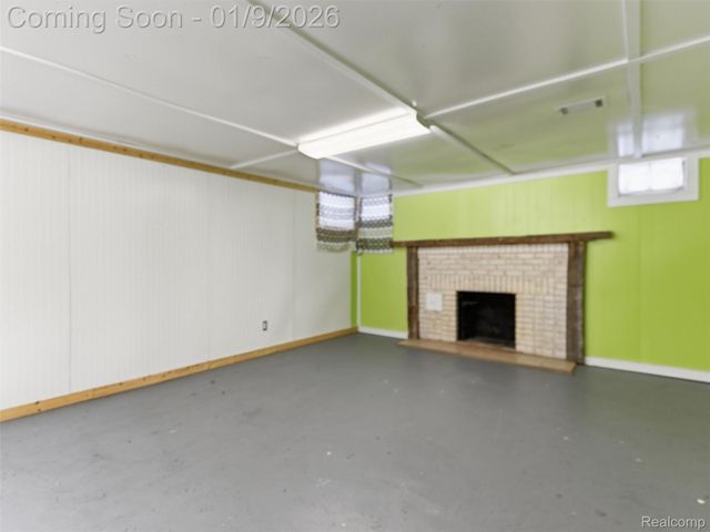 4350 Lotus Drive, Waterford Charter Township, MI 48329