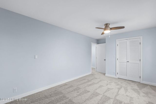 2925 Six Mile Ln, Louisville, KY 40220