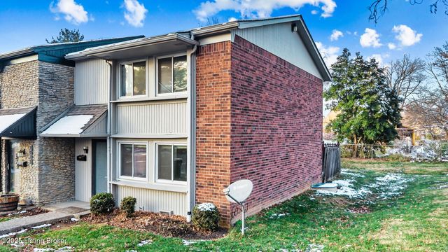 2925 Six Mile Ln, Louisville, KY 40220