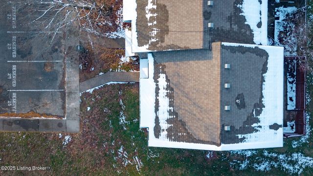 2925 Six Mile Ln, Louisville, KY 40220