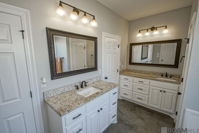 34940 Clinton Allen Rd, Denham Springs, LA 70706