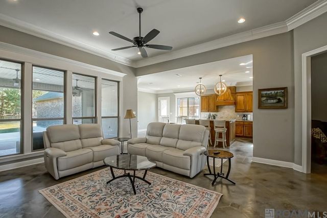 34940 Clinton Allen Rd, Denham Springs, LA 70706