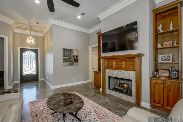 34940 Clinton Allen Rd, Denham Springs, LA 70706