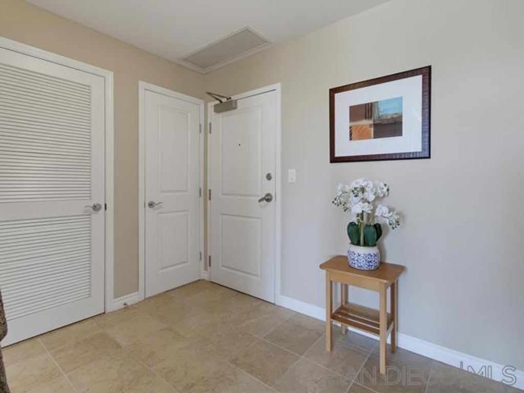 475 Redwood St 403, San Diego, CA 92103 — photo 5
