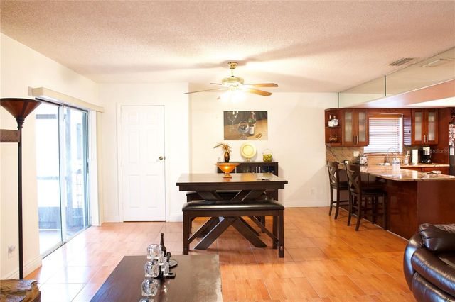 522 WYNNWOOD DRIVE, Brandon, FL 33511