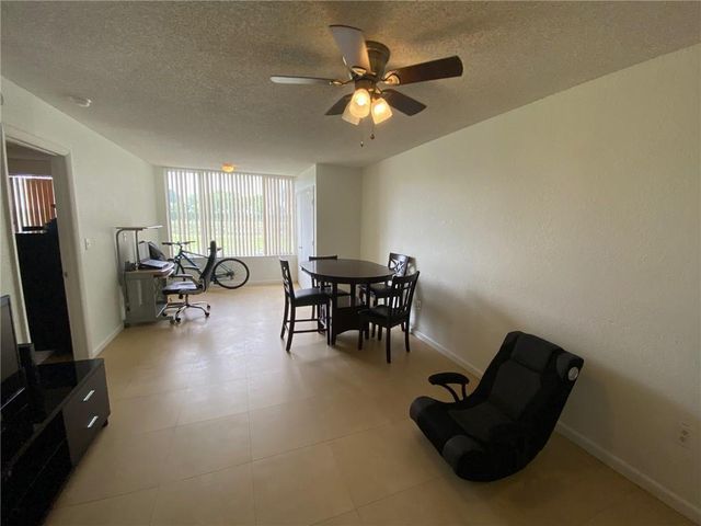 2841 N Oakland Forest Drive 107, Oakland Park, FL 33309