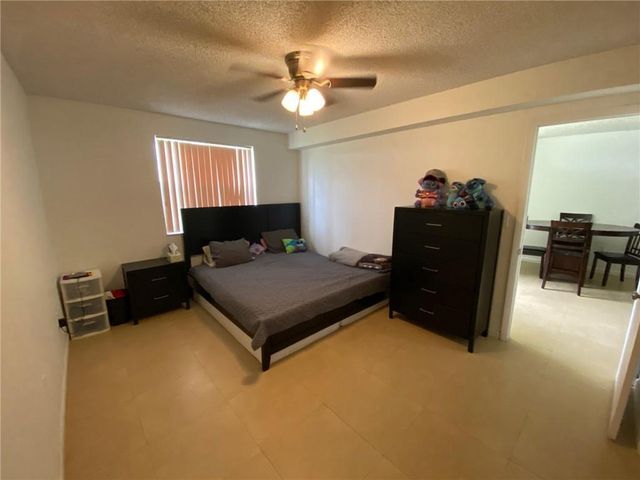 2841 N Oakland Forest Drive 107, Oakland Park, FL 33309