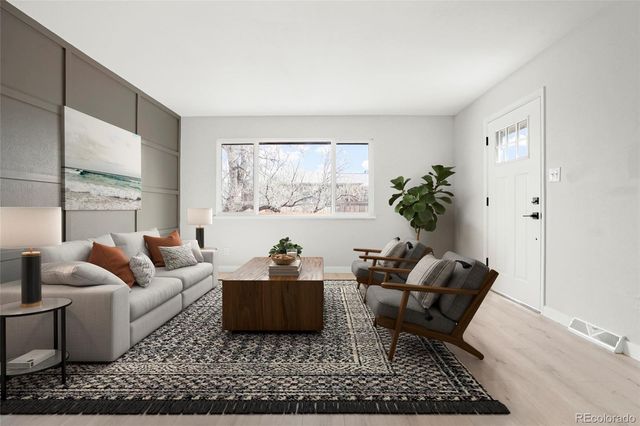 13637 E Nevada Avenue, Aurora, CO 80012