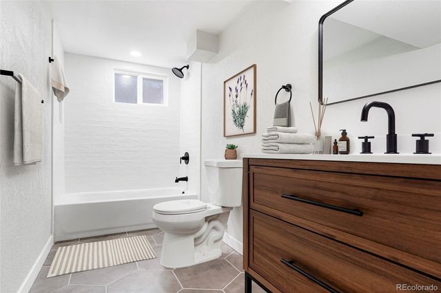 13637 E Nevada Avenue, Aurora, CO 80012