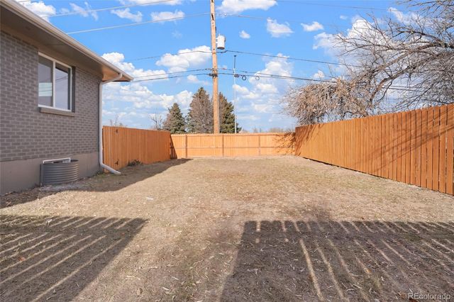 13637 E Nevada Avenue, Aurora, CO 80012