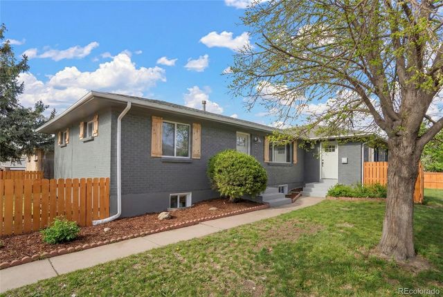 13637 E Nevada Avenue, Aurora, CO 80012