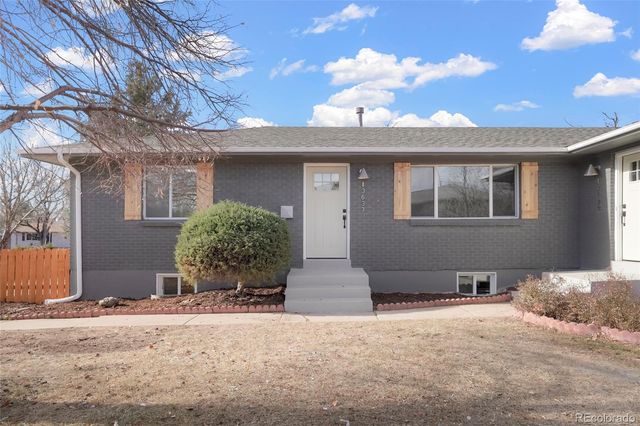 13637 E Nevada Avenue, Aurora, CO 80012
