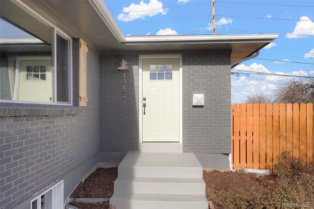 13637 E Nevada Avenue, Aurora, CO 80012