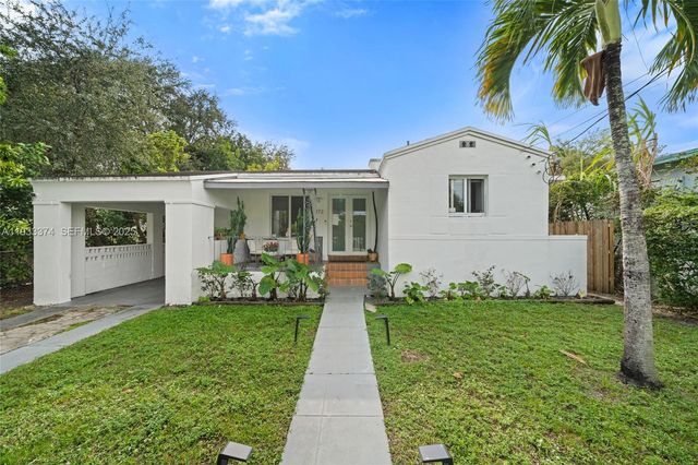 272 NW 42nd St, Miami, FL 33127