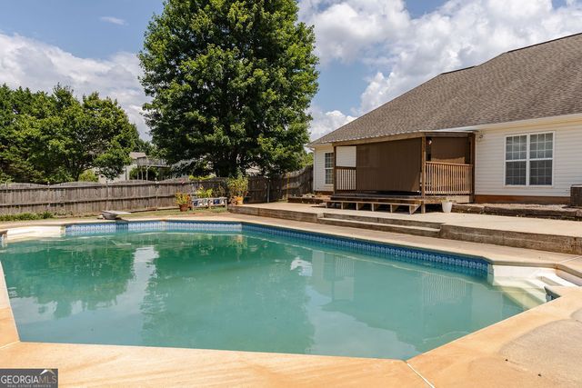 120 River Park Circle, Mcdonough, GA 30252
