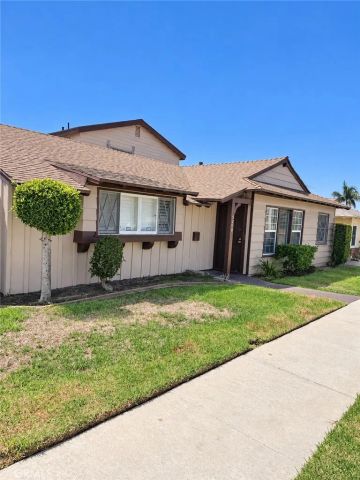 5200 W 57th Street, Ladera Heights, CA 90056