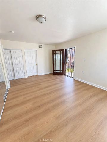 5200 W 57th Street, Ladera Heights, CA 90056