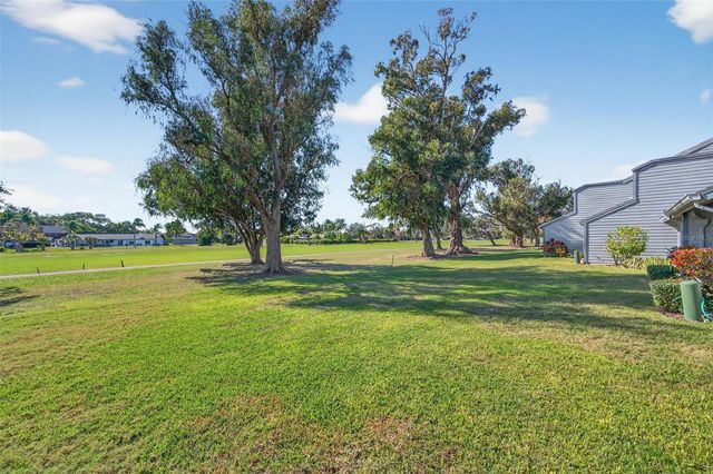 9100 PARK BOULEVARD 8, Seminole, FL 33777