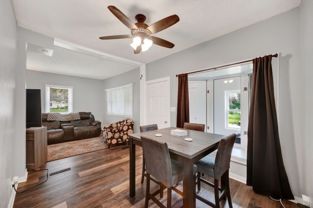 1325 E Tiffin Avenue, Des Moines, IA 50316