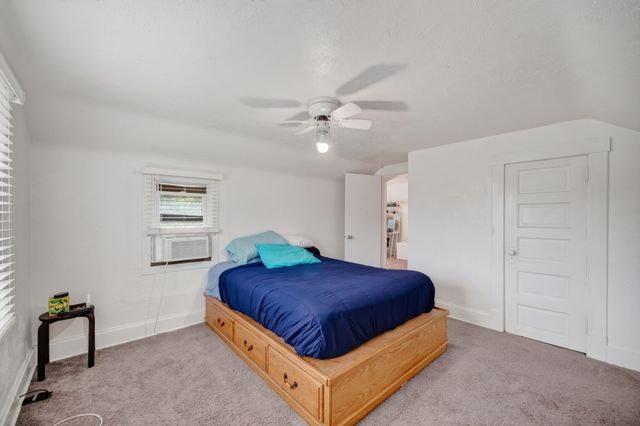 1325 E Tiffin Avenue, Des Moines, IA 50316