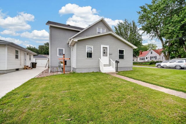 1325 E Tiffin Avenue, Des Moines, IA 50316
