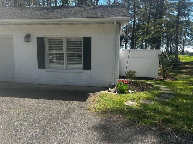 24899 WOODS DR, Denton, MD 21629