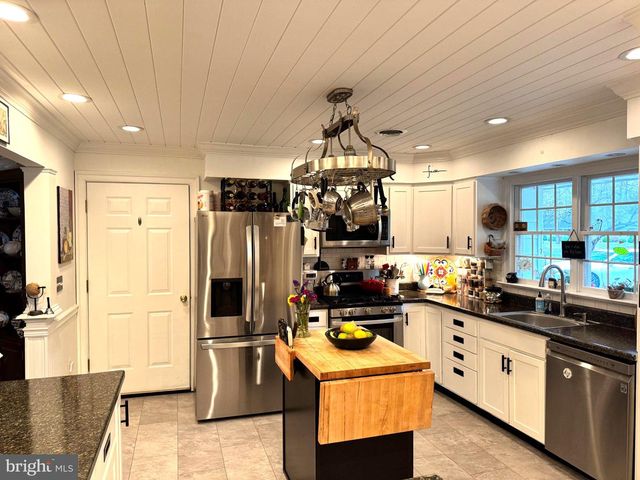 24899 WOODS DR, Denton, MD 21629