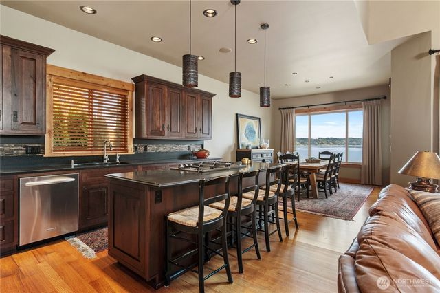 630 E Treasure Island Drive, Allyn, WA 98524