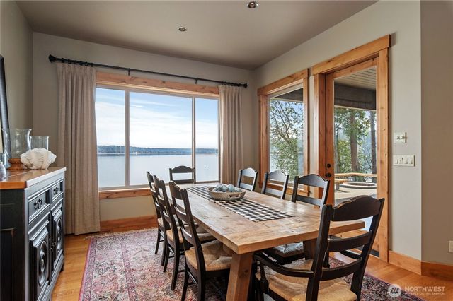630 E Treasure Island Drive, Allyn, WA 98524