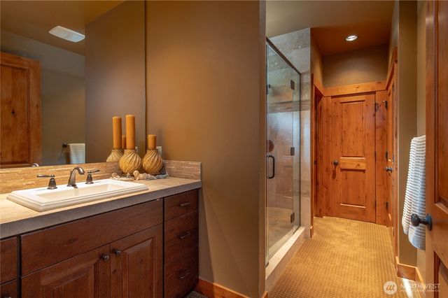 630 E Treasure Island Drive, Allyn, WA 98524