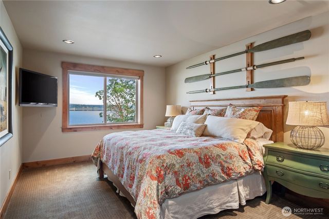 630 E Treasure Island Drive, Allyn, WA 98524