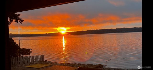630 E Treasure Island Drive, Allyn, WA 98524