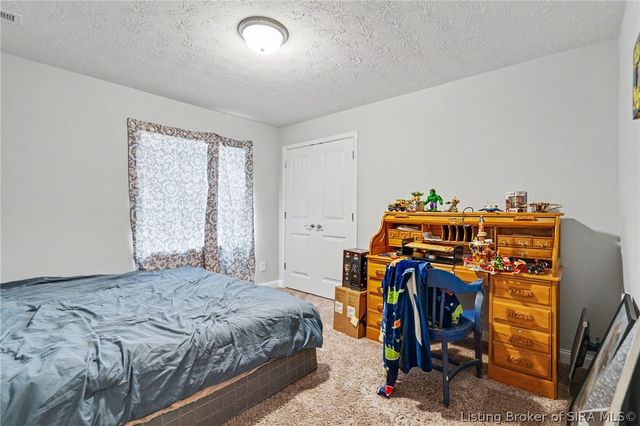 8923 Woodford Drive, Charlestown, IN 47111