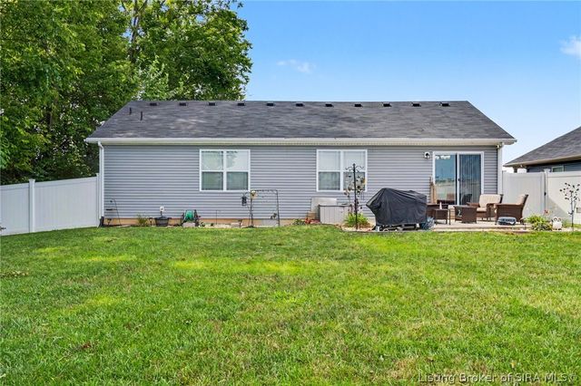 8923 Woodford Drive, Charlestown, IN 47111