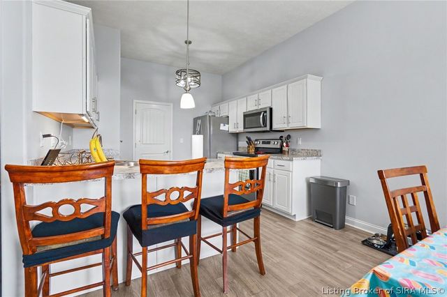 8923 Woodford Drive, Charlestown, IN 47111
