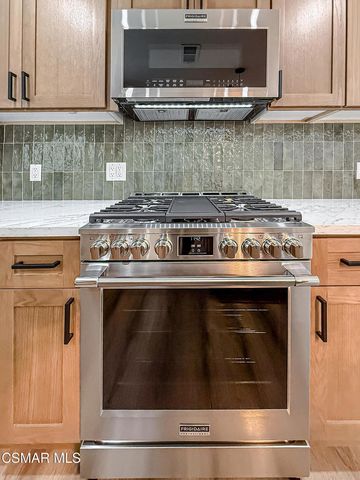 968 Tapies Court, Newbury Park, CA 91320