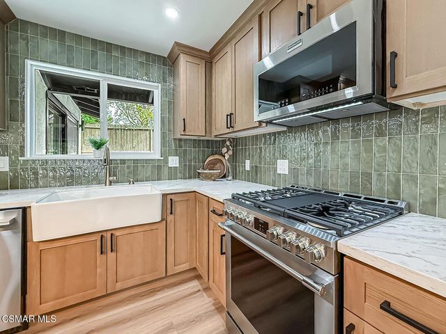 968 Tapies Court, Newbury Park, CA 91320