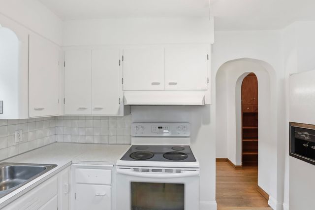 5418 N Monroe St, Spokane, WA 99205