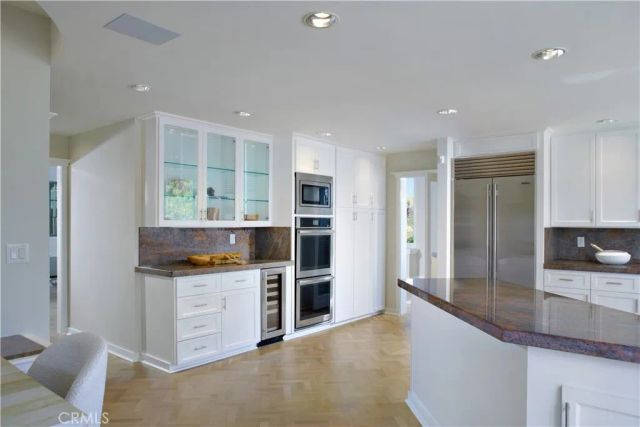 10 Rue Grand Ducal, Newport Beach, CA 92660