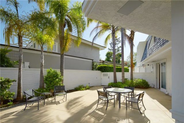 10 Rue Grand Ducal, Newport Beach, CA 92660