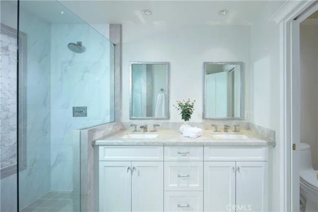 10 Rue Grand Ducal, Newport Beach, CA 92660