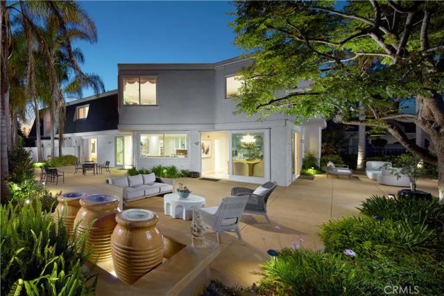 10 Rue Grand Ducal, Newport Beach, CA 92660