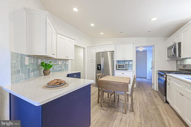 150 TROON, Mays Landing, NJ 08330