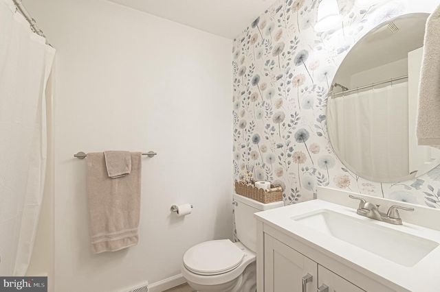150 TROON, Mays Landing, NJ 08330