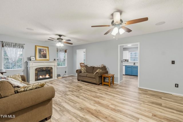 144 Kelsey Peterson Road, Jonesborough, TN 37659