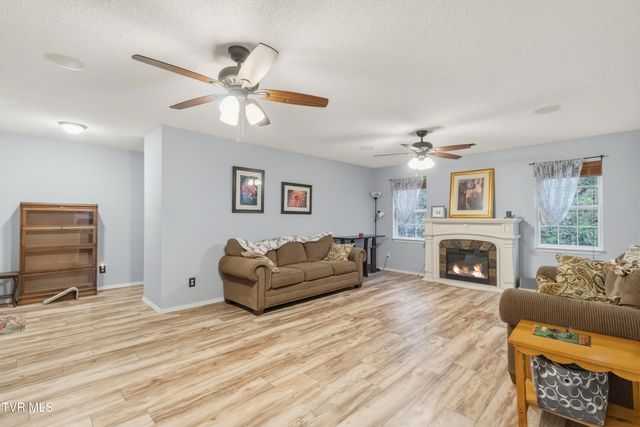 144 Kelsey Peterson Road, Jonesborough, TN 37659