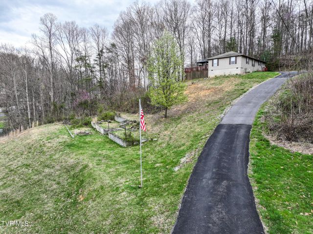 144 Kelsey Peterson Road, Jonesborough, TN 37659