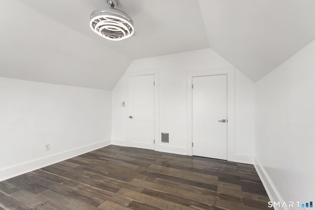 28 Dolsen Place 3, Stamford, CT 06901