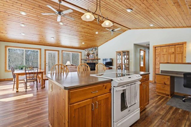 2651 W Wildlife Drive, Brook Park, MN 55007